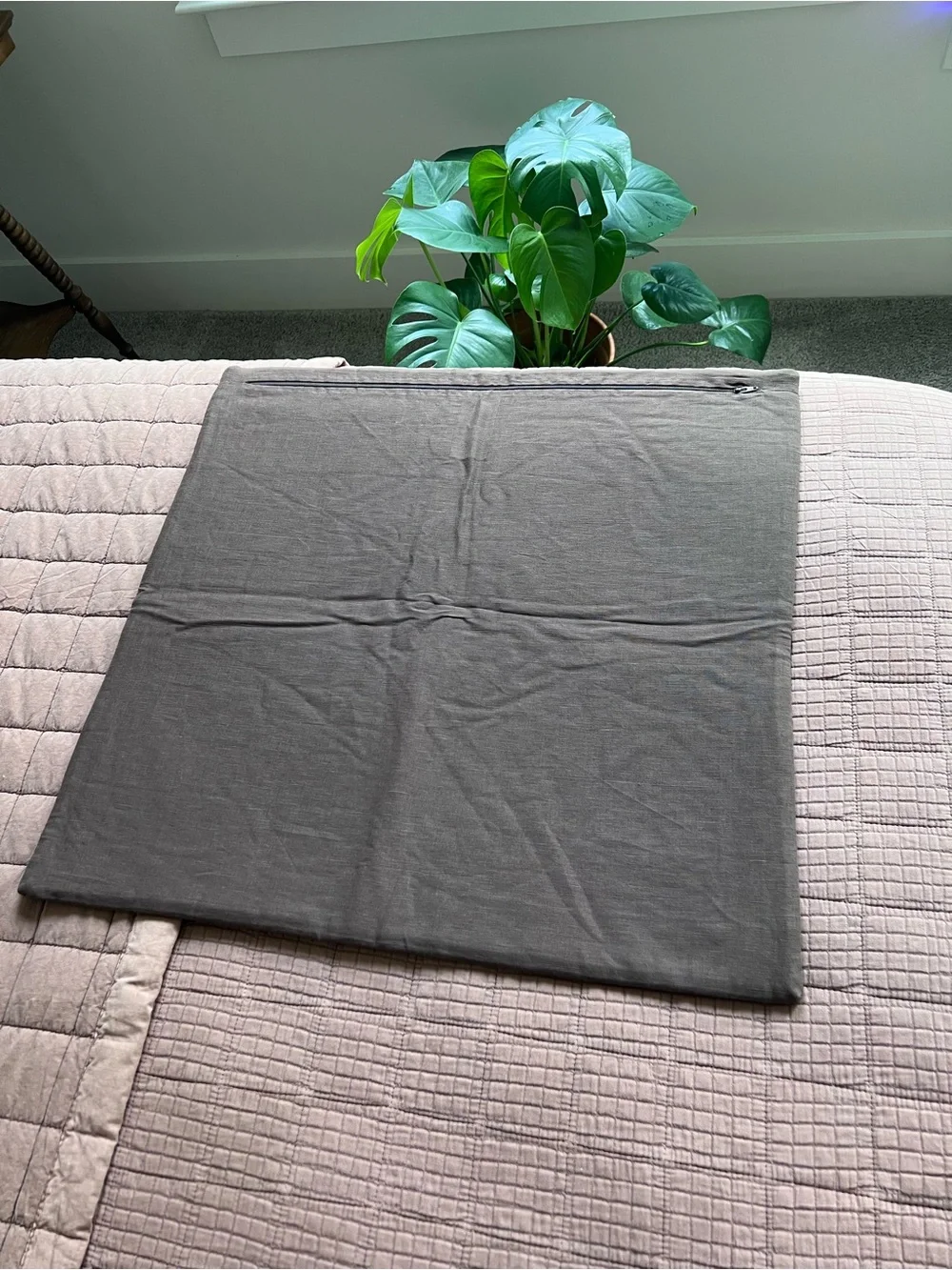 CRATE & BARREL - Woven Organic Cotton/Linen Square Throw Pillow in Brown